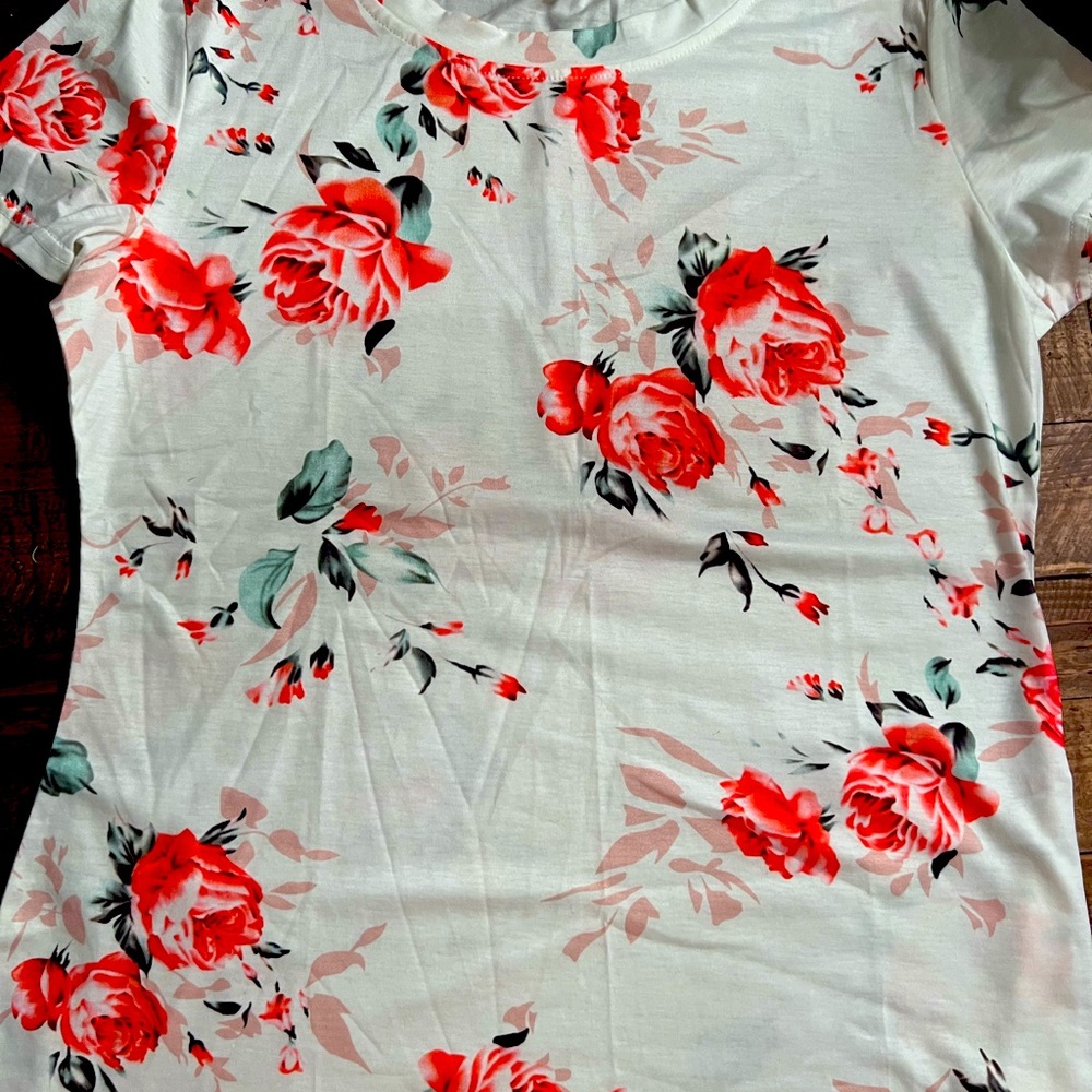 Floral t shirt